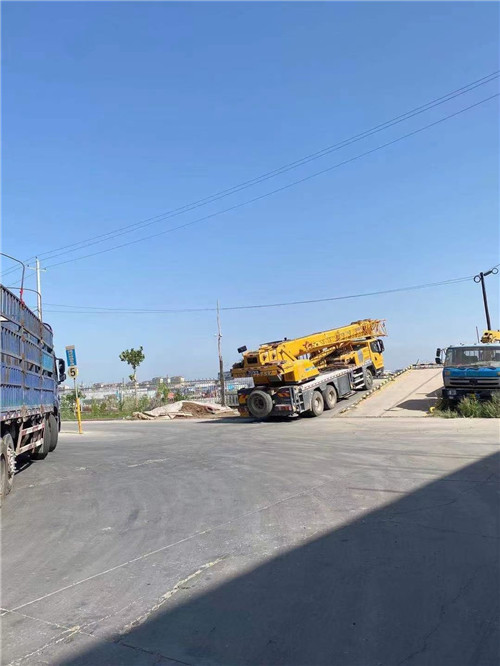 临高县25吨吊车的租赁价格大概是多少？